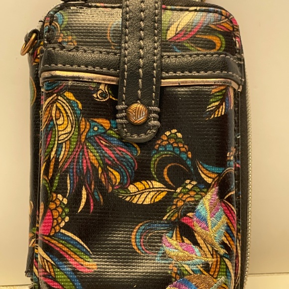 Sakroots Smartphone Wristlet Crossbody Wallet Rainbow Multicolor Artist Circle - Picture 2 of 10